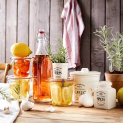 Knoblauchtopf Ø 14 Cm MRS. WINTERBOTTOM'S In Creme -Hausverkaufsladen butlers knoblauchtopf o 14 cm mrs winterbottoms in creme 3