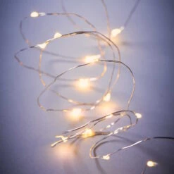 LED Lichterkette 100 Lichter Mit USB-Batteriefach TWINE LIGHTS In Silber -Hausverkaufsladen butlers led lichterkette 100 lichter mit usb batteriefach twine lights in silber 7