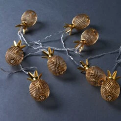 LED-Lichterkette Ananas 10 Lichter Mit USB-Batteriefach MIAMI In Gold -Hausverkaufsladen butlers led lichterkette ananas 10 lichter mit usb batteriefach miami in gold 4
