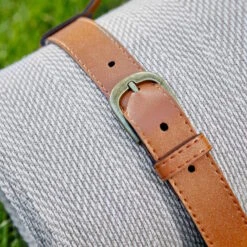 Picknickdecke L 150 X B 200cm WANDERLUST In Taupe-Weiß -Hausverkaufsladen butlers picknickdecke l 150 x b 200cm wanderlust in taupe weiss 4