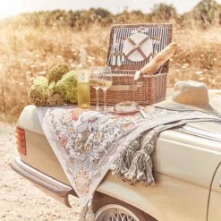 Picknickdecke L 175 X B 154cm BETWEEN FLOWERS In Creme -Hausverkaufsladen butlers picknickdecke l 175 x b 154cm between flowers in creme 7